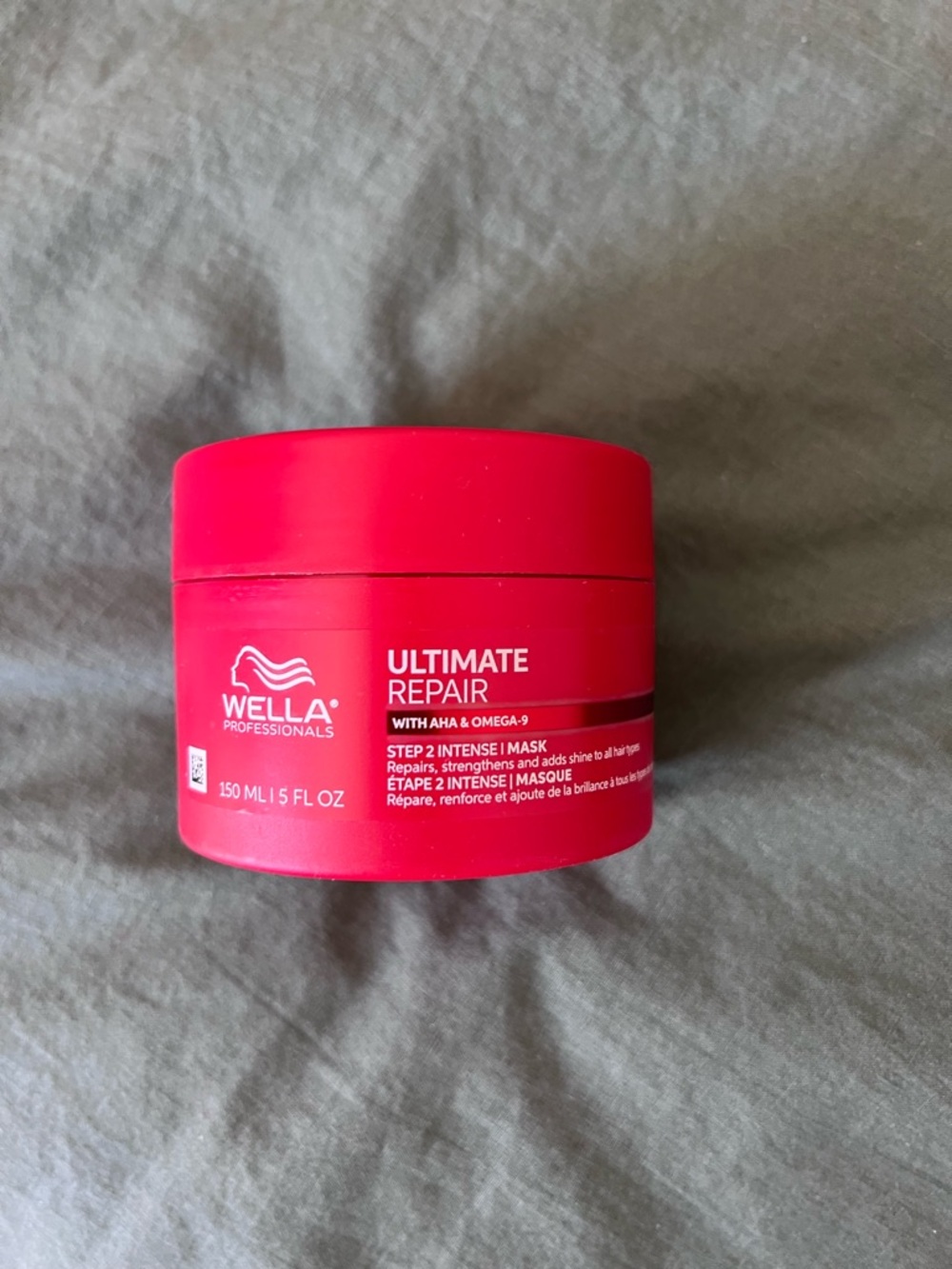 3/$50 ✨ —BNWOT Wella Professionals Ultimate Repair Intense Mask